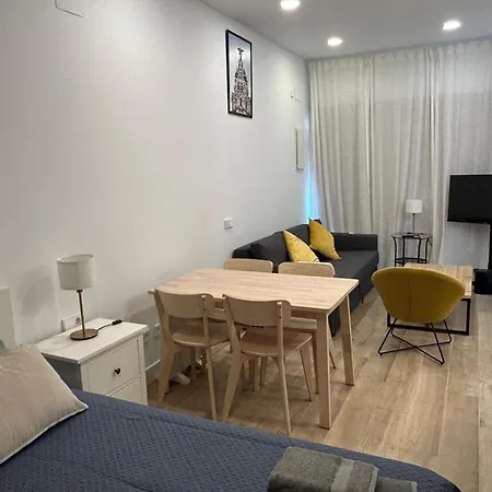 Azca-Bernabeu Apartments Madrid Room photo